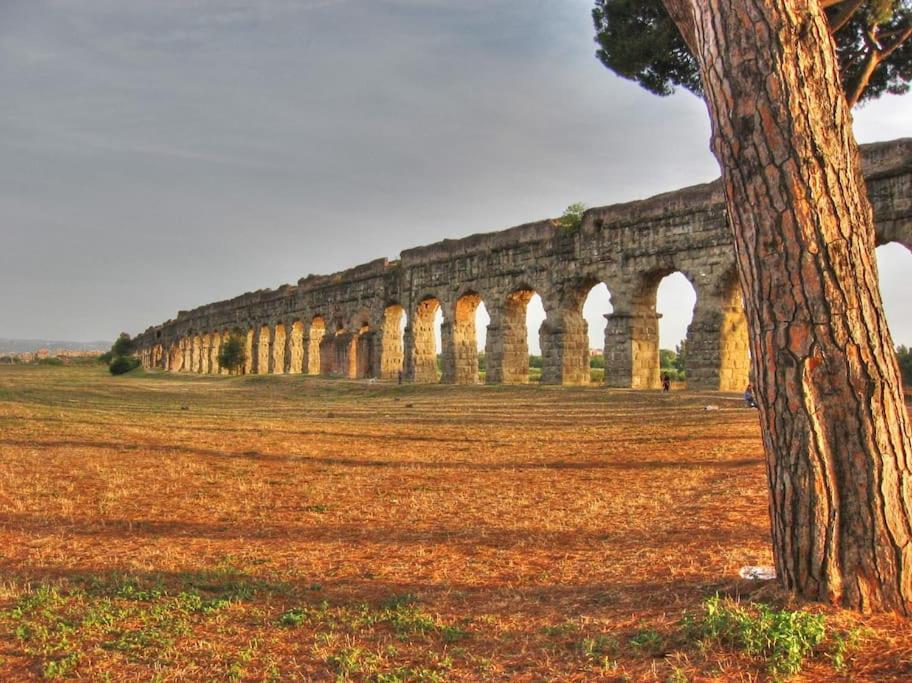 Two-Room Apt. Under The Aqueduct'S Arch In Pigneto Rome Buitenkant foto